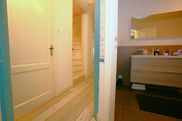 Salles de bain - Apartment with Garden in Duinoord, The Hague