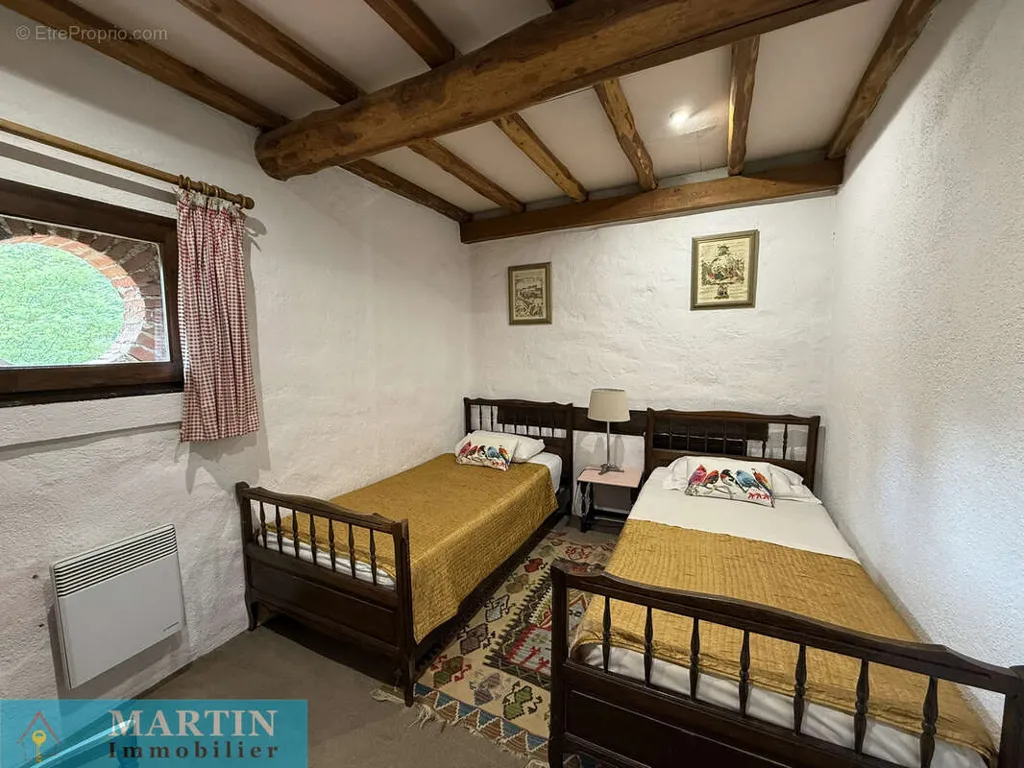 Camere da letto - Mas with River Access in Peaceful Hamlet