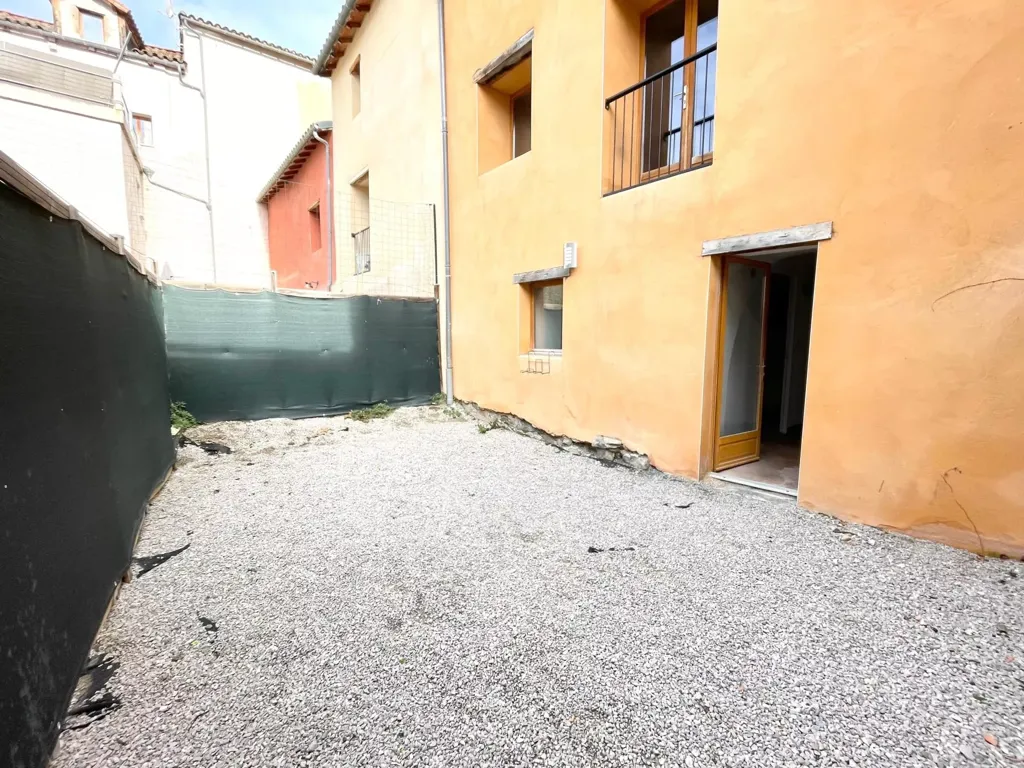 Aed - Townhouse with Garden in Millau Centre
