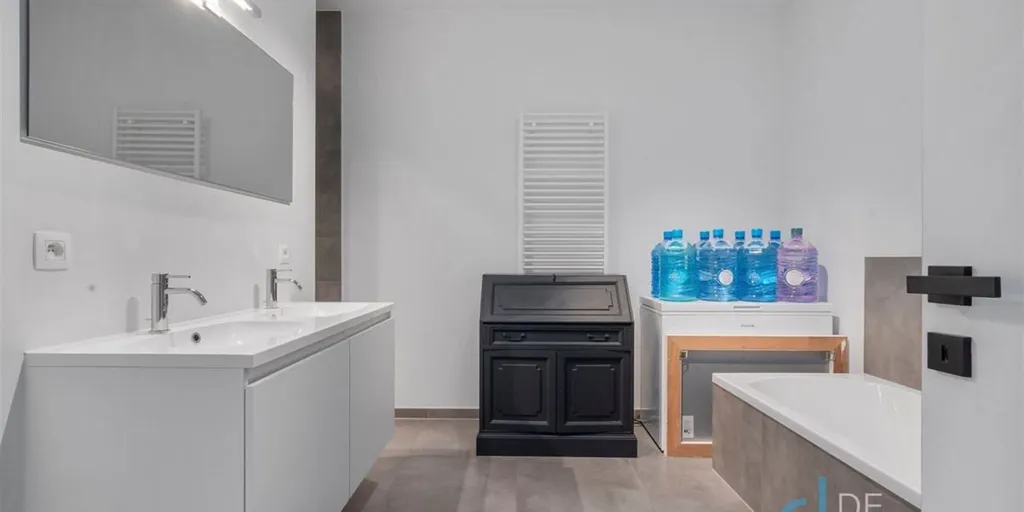 Salles de bain - Appartement avec jardin et entrée privée à Lochristi