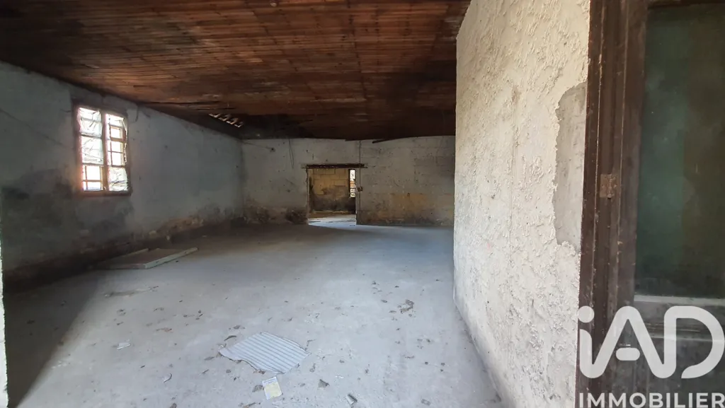 Stanze - Warehouse for Renovation in La Bastide, Bordeaux