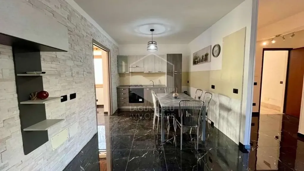 Söögituba - Modernised Apartment with Balcony in Marsala