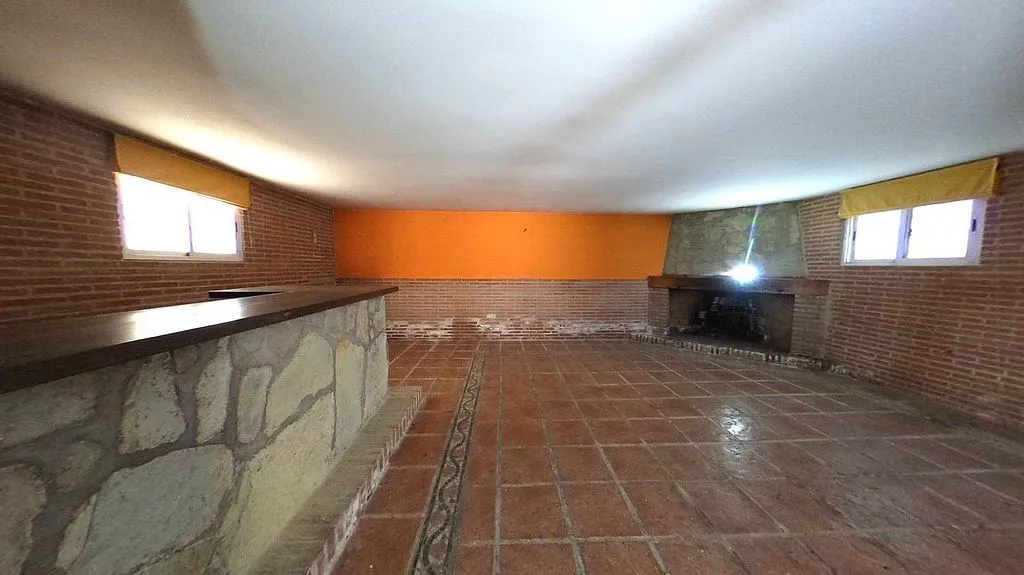 Elutuba - Chalet with Garden in Loeches