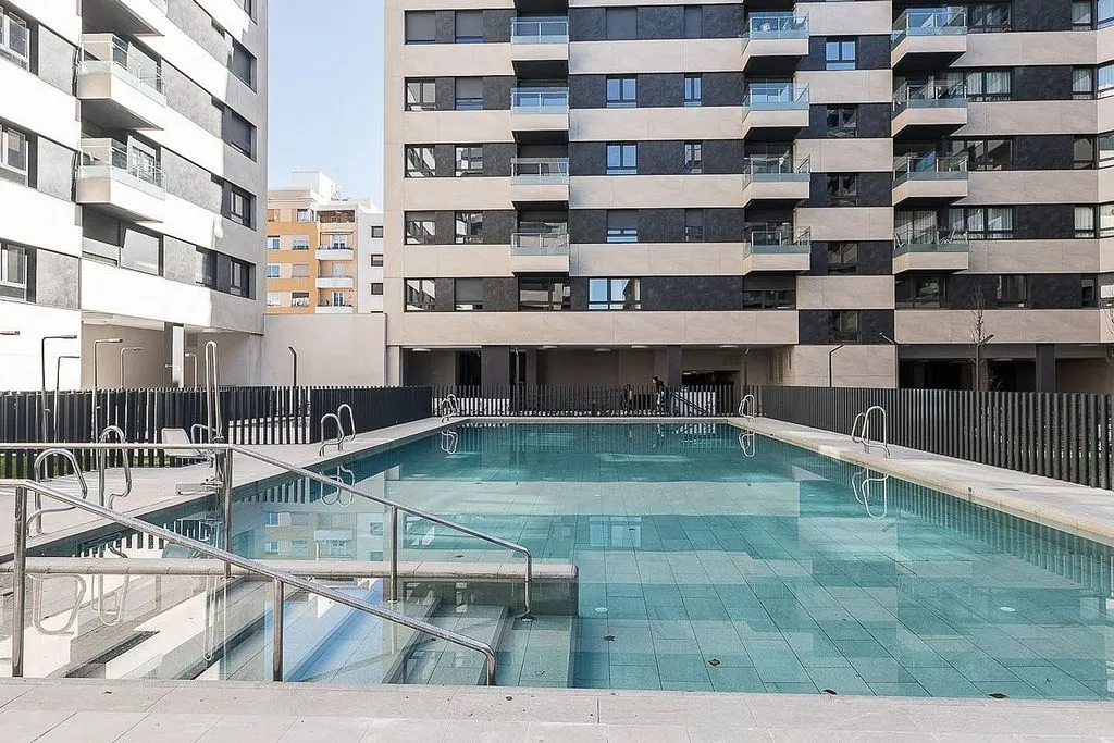 Bassein - Penthouse with Pool in Modesto Lafuente