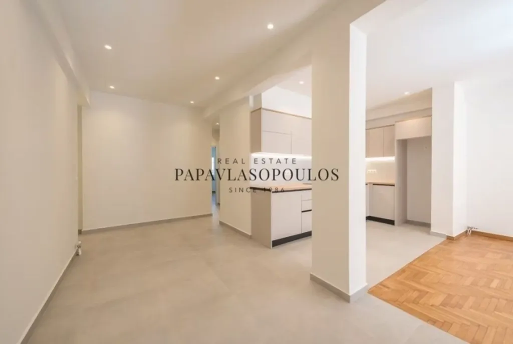 Cocina - Renovated Apartment with City View in Exarcheia