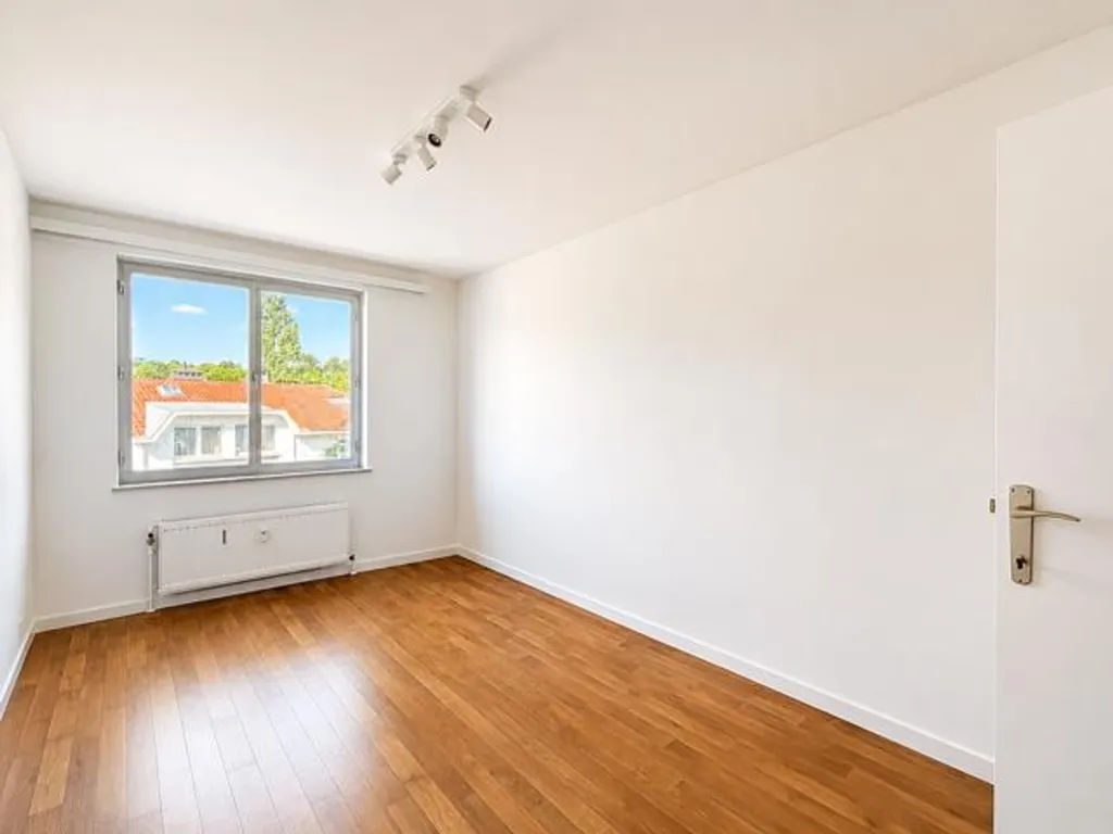 Pièces - Appartement Rénové avec Terrasse à l'Observatoire