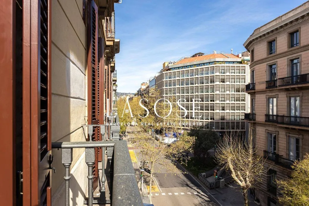 Välivaade - Luxury Apartment in Eixample Dret, Barcelona
