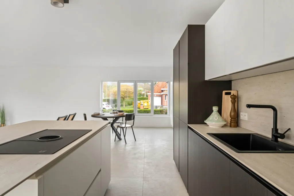 Cuisine - Maison Rénovée avec Terrasse à Temse