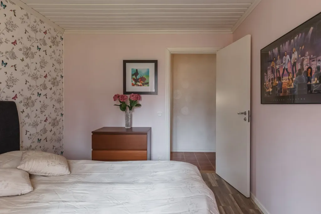 Chambres - One-Storey Villa with Garden in Valö