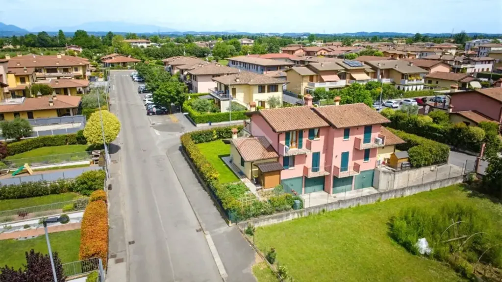 Õhuvaade - Bright Apartment with Terrace in Mazzano