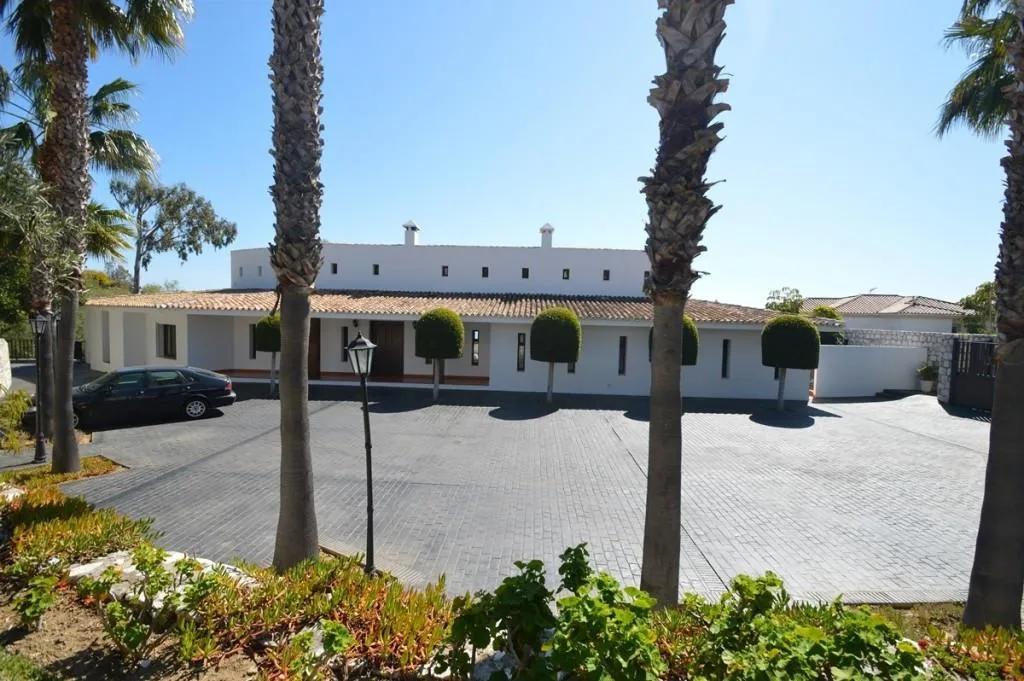 Välivaade - Villa with Sea Views in Benalmádena