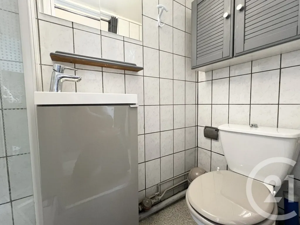 Salles de bain - Studio Meublé Proche Gare à Grenoble