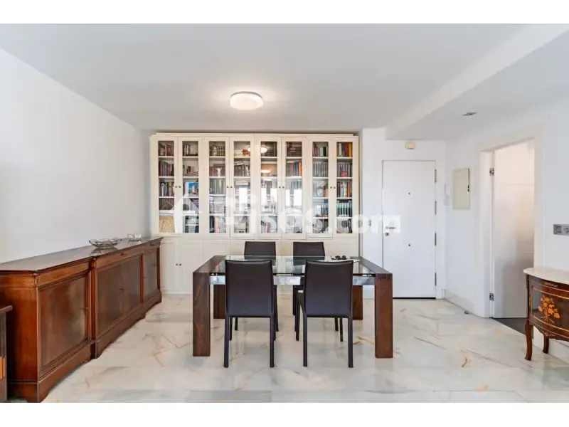 Salle à manger - Modern Apartment with Balcony in Almería