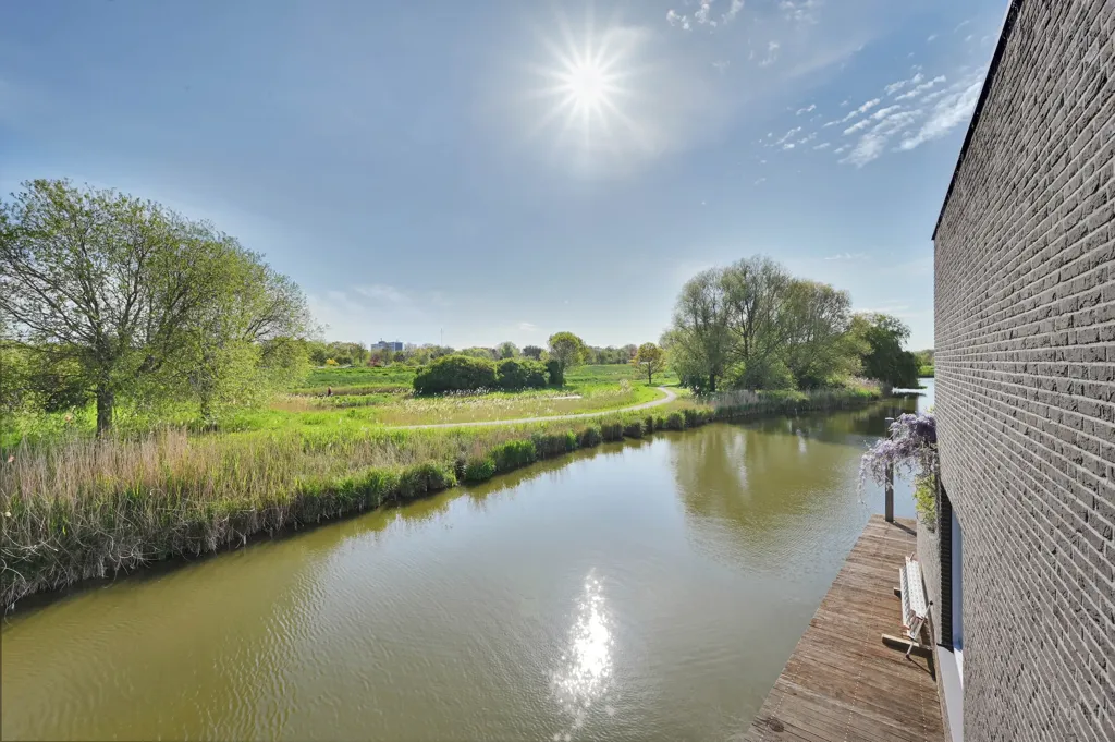Extérieur - Waterfront Villa with Terrace in Wateringse Veld