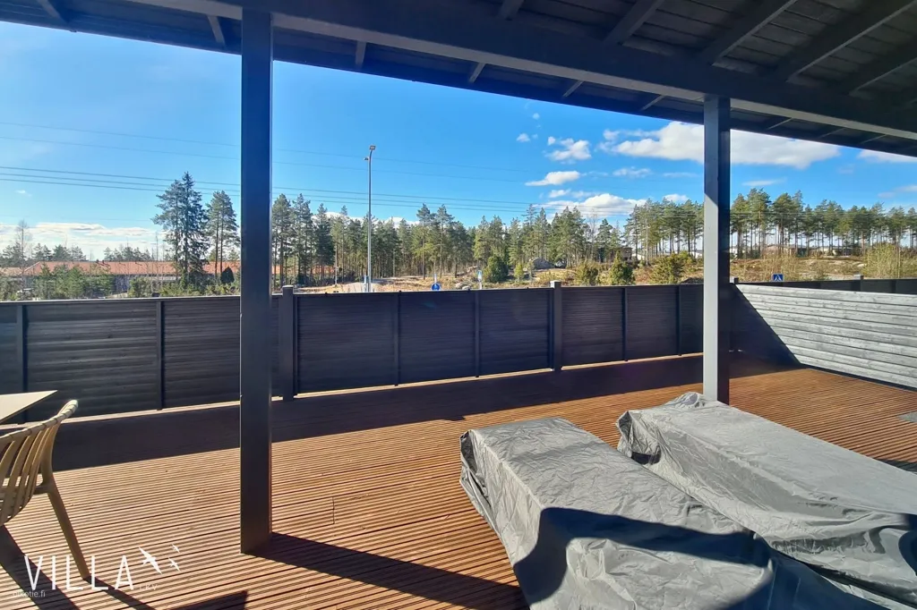 Terrass - Bright Bungalow with Garden in Nokia