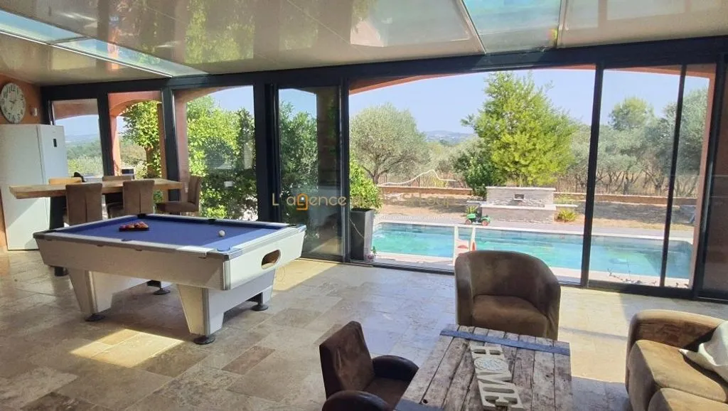Toad - Spacious Villa with Panoramic View in Prestigious Area