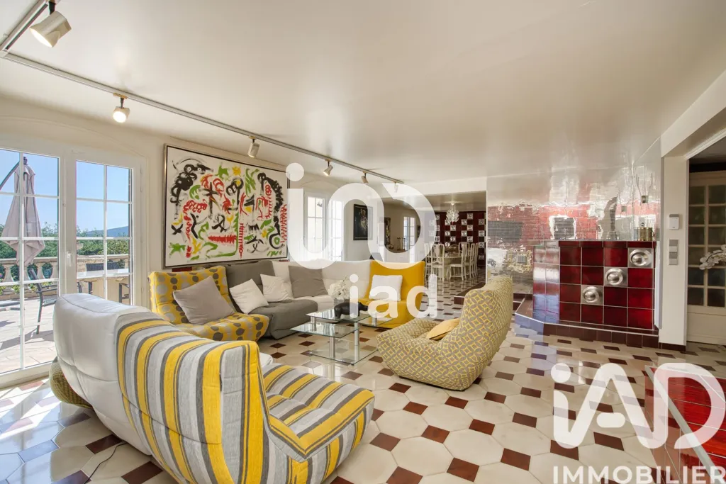 Elutuba - Character House with Pool in Prestigious Domaine