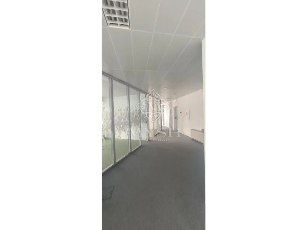 Studio - Office with Parking in Parque das Nacoes, Lisbon