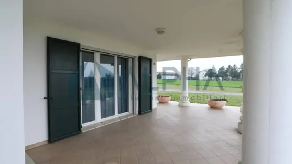 Terrasse - Luxury Villa with Private Garden in Cesena