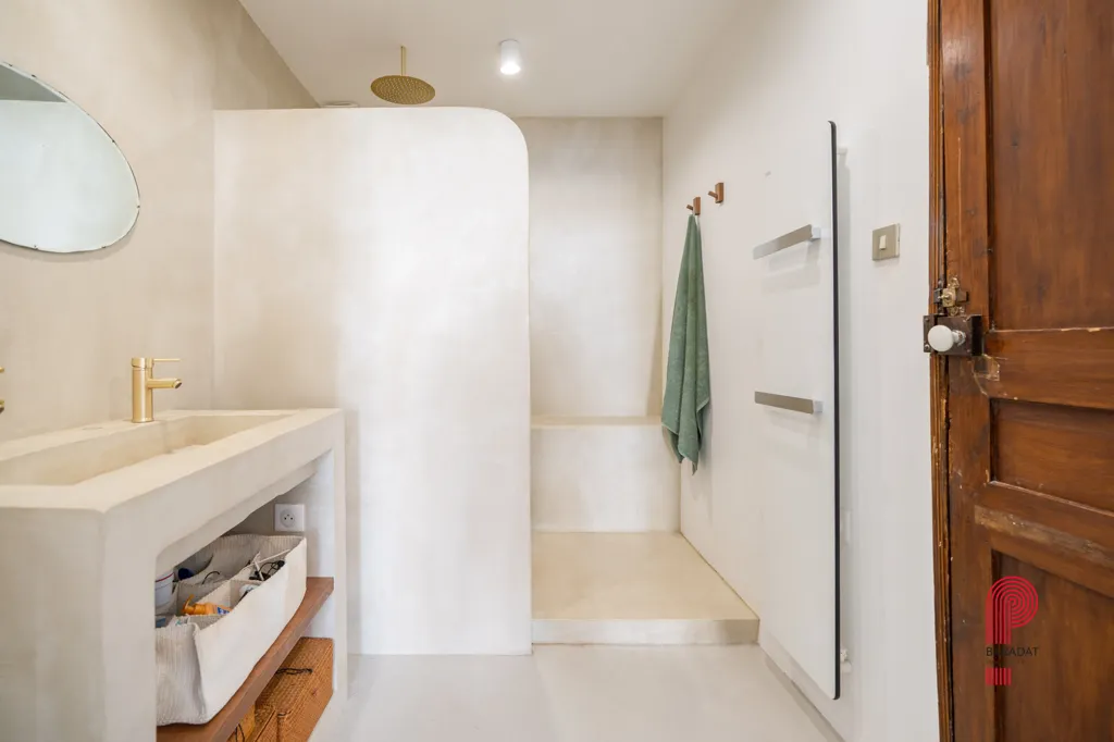 Salles de bain - Appartement Rénové avec Terrasse à Marseille