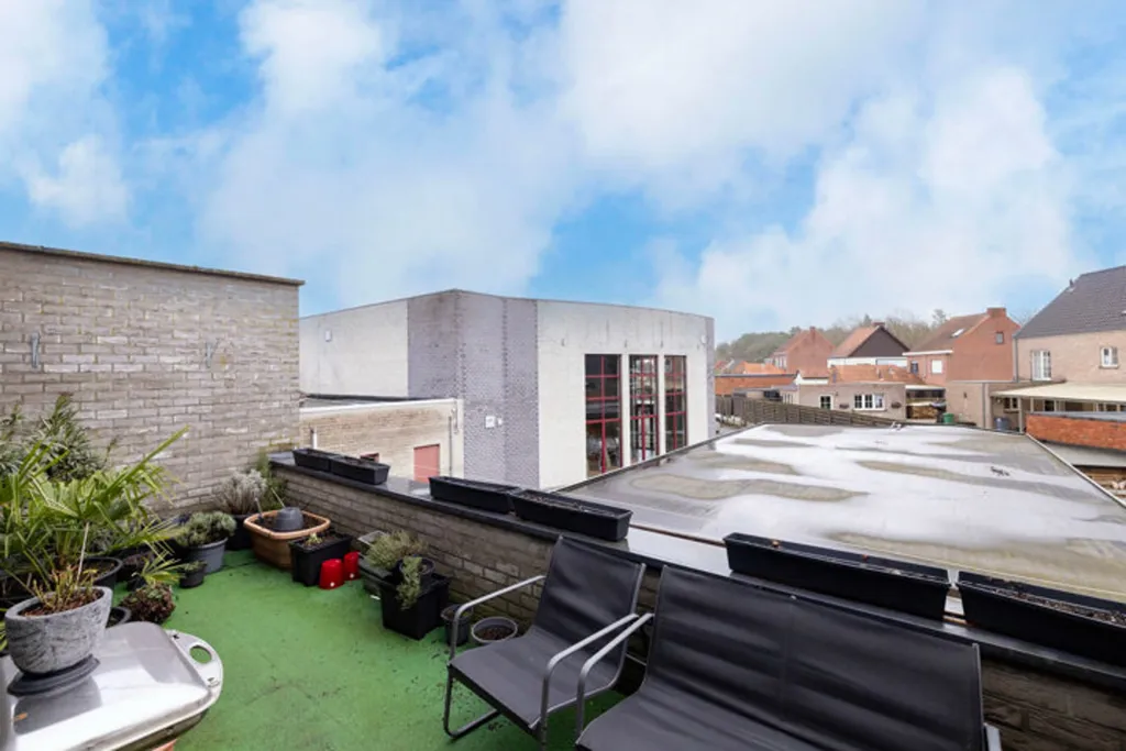 Terrace - Modern Apartment with Terrace in Mol