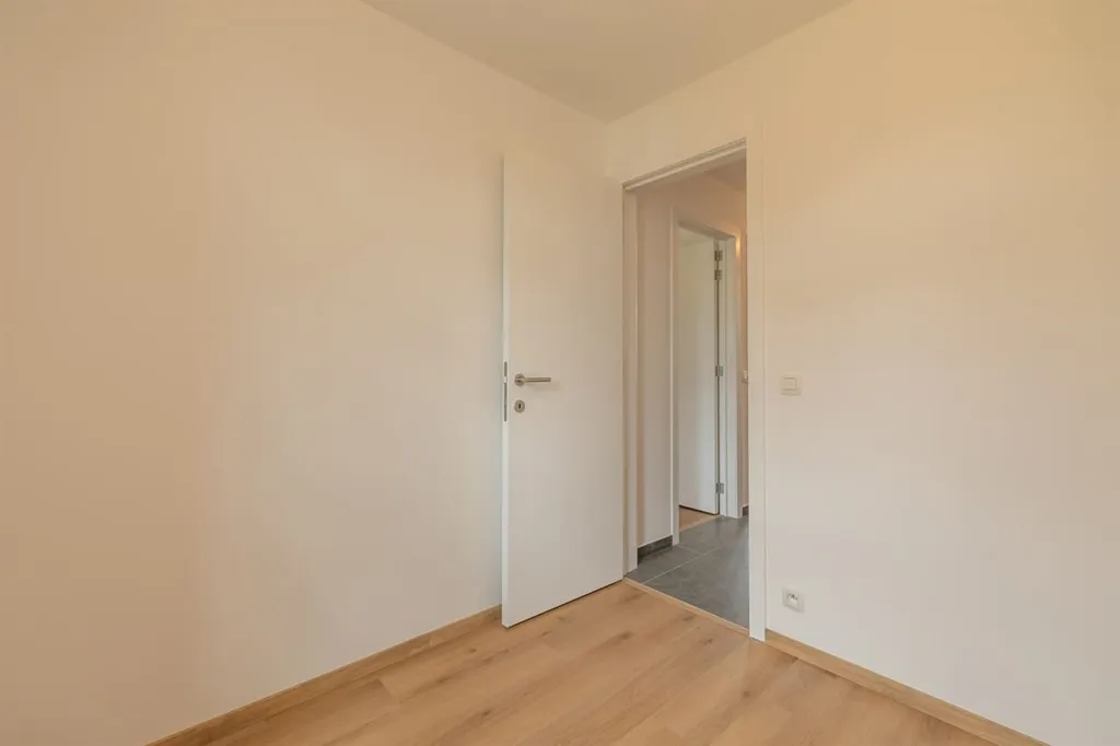 Rooms - New Build with Garden in Central Location