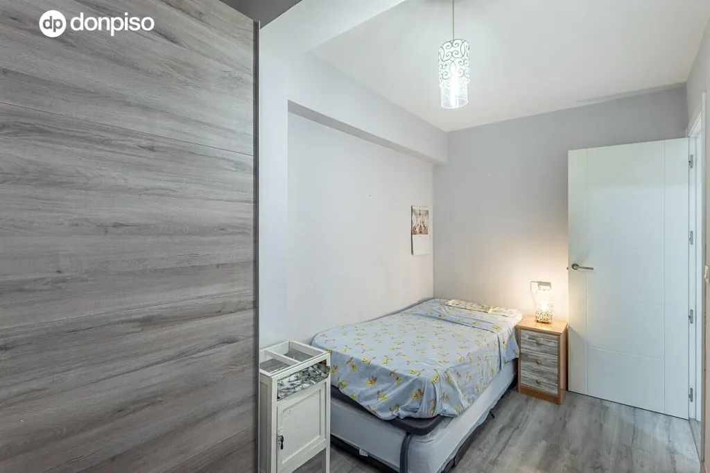 Magamistoad - Modern Flat with Terrace in Avenida Cervantes, Granada