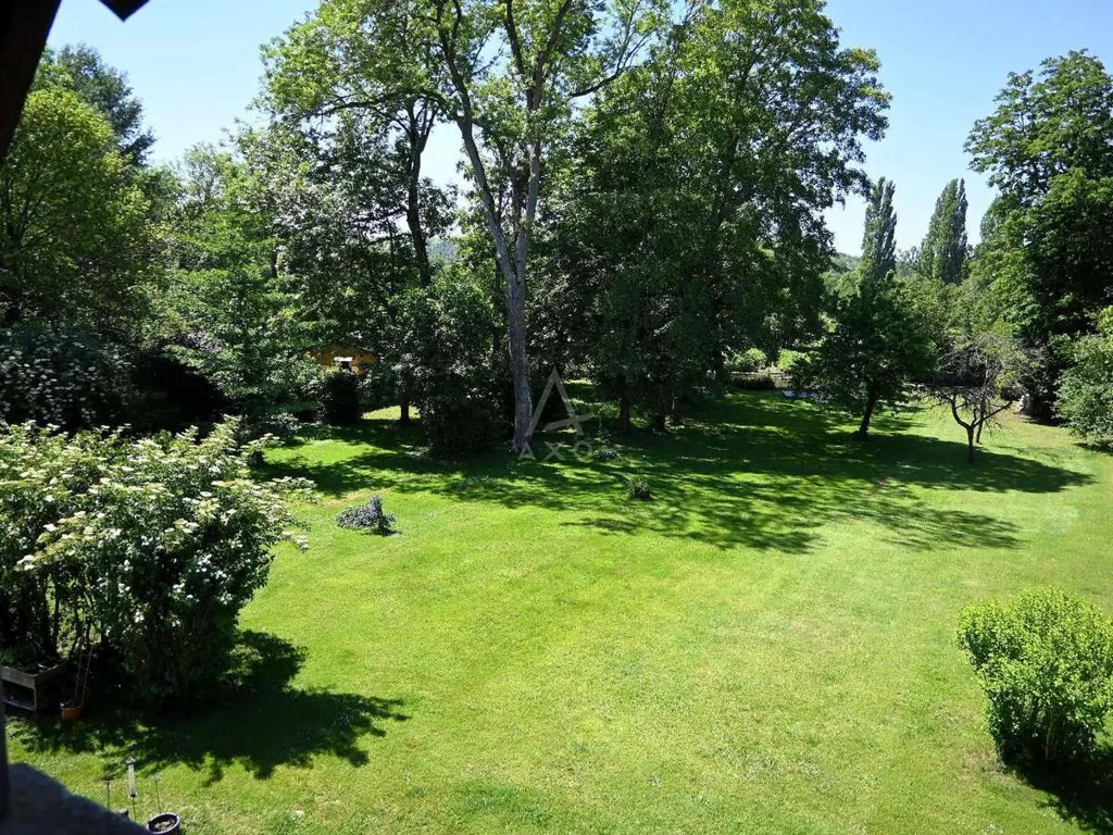 Jardin - Maison Charmante avec Jardin et Piscine à Ménilles