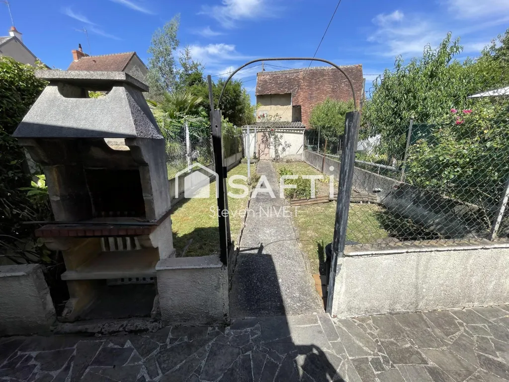 Giardino - City House with Garden in Chateauroux