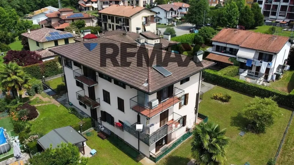 Õhuvaade - Tranquil 3-Bedroom Apartment with Garden in Malnate