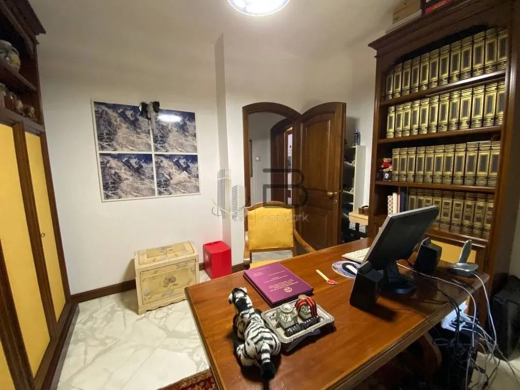 Studio - Villa con giardino privato a Marina di Carrara