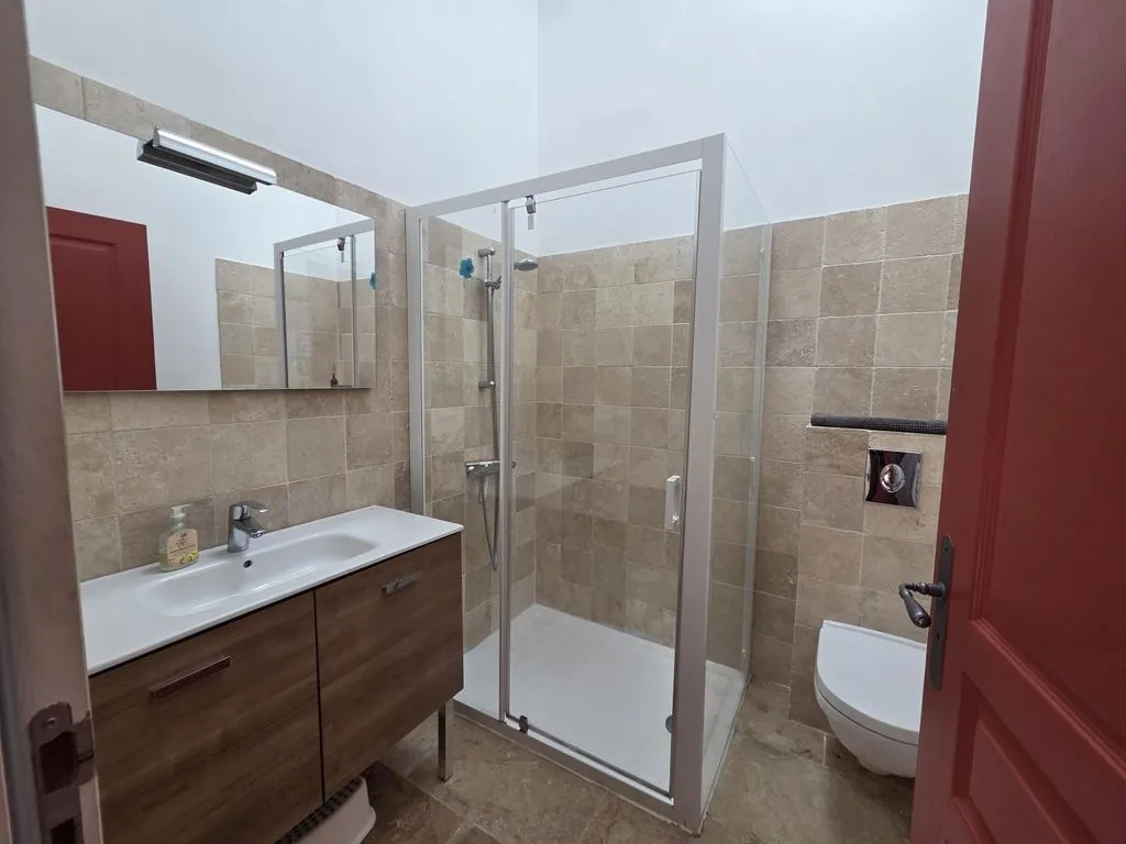 Salles de bain - Villa de luxe avec piscine près d'Anduze