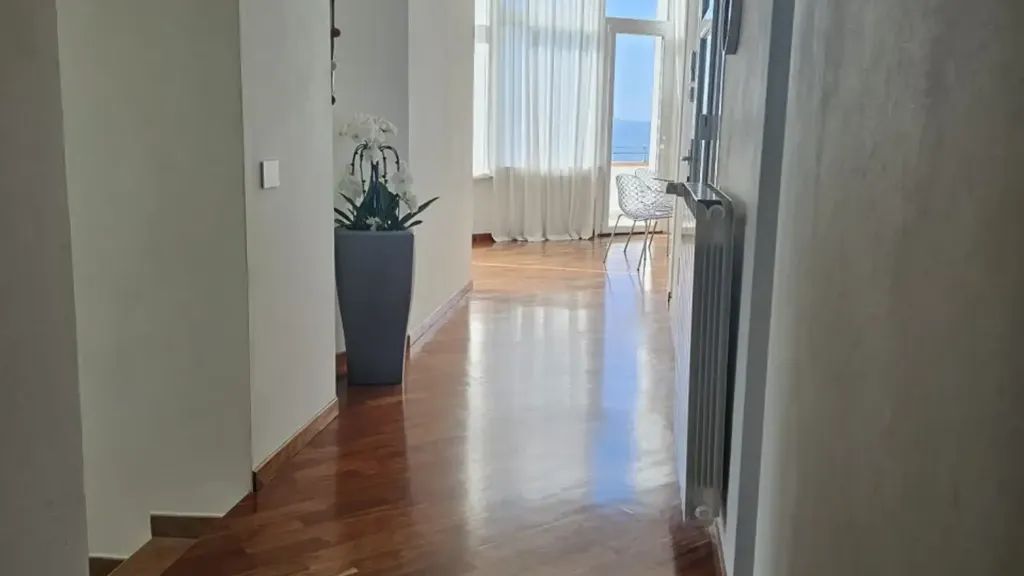 Esik - Feng Shui Villa with Garden in Reggello