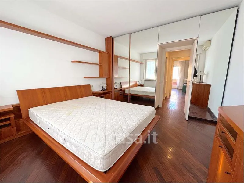 Magamistoad - 4-Room Apartment with Balcony in Novara