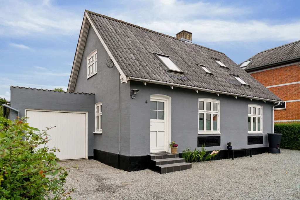 Maison 4 pièces à Hovedgård