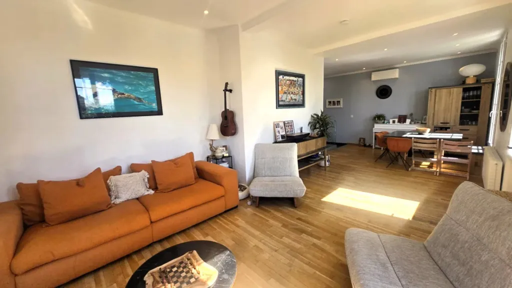 Elutuba - 1930s Villa with Garden in Nice