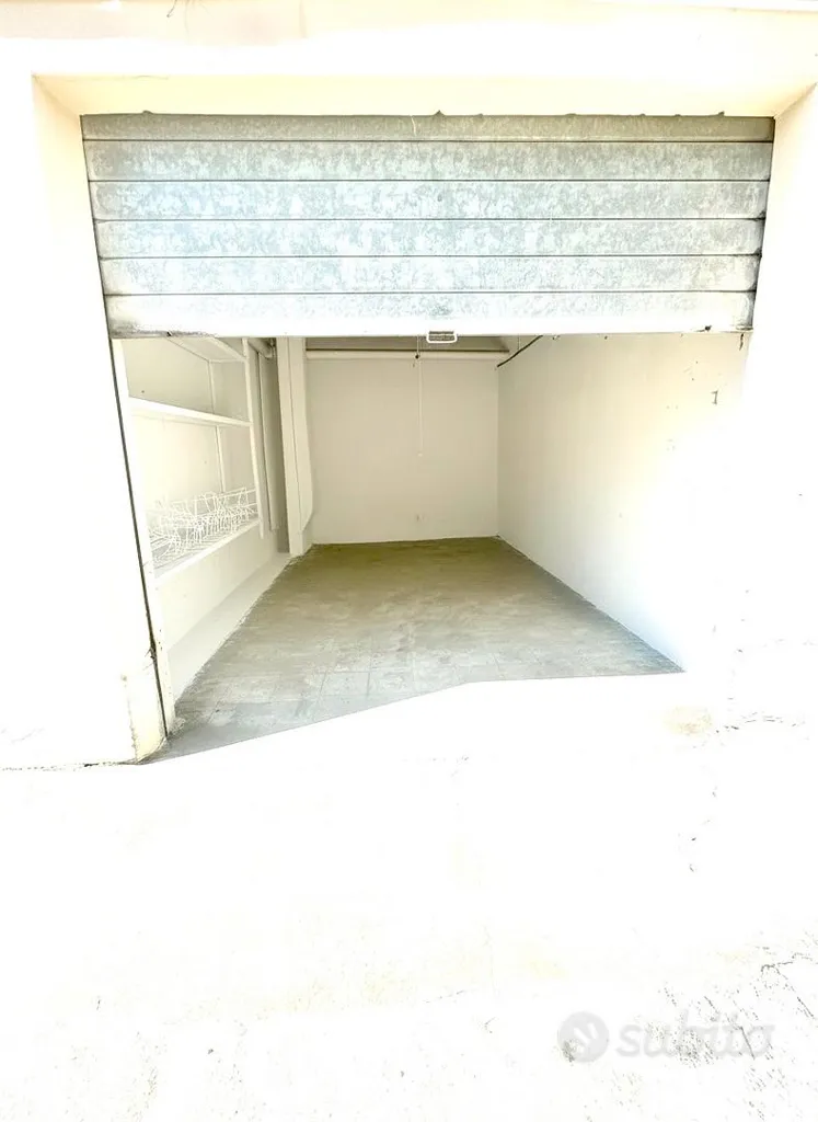 Garaaž - Bright Apartment with Garage in Giarre