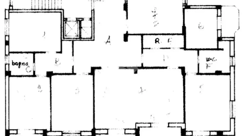 Plaan - Apartment with Balcony and Parking in Benevento