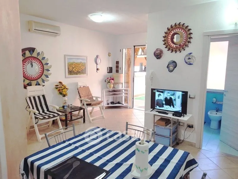 Söögituba - Ground Floor Apartment with Private Courtyard in Bosa