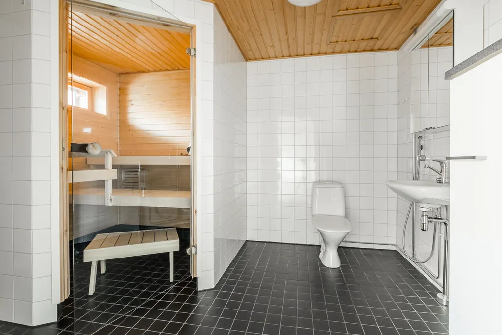 Bagni - Duplex with Sauna in Saunalahti, Espoo