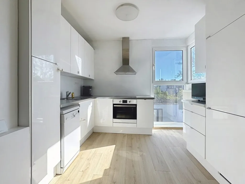 Köök - Bright 2-Bedroom Apartment in Uccle