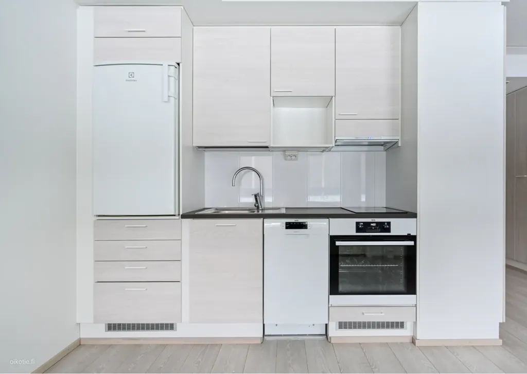 Cuisine - Modern Studio with Balcony in Ritaharju, Oulu