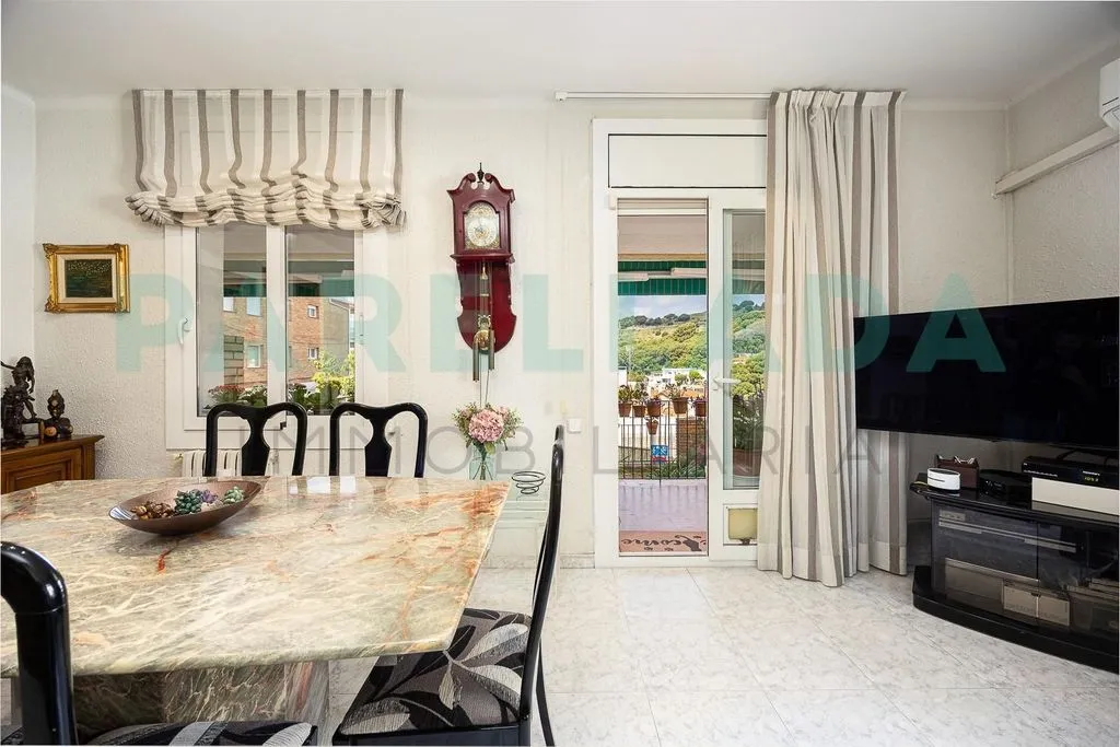 Sala da pranzo - Luxury Flat with Terrace in Tiana, Catalonia