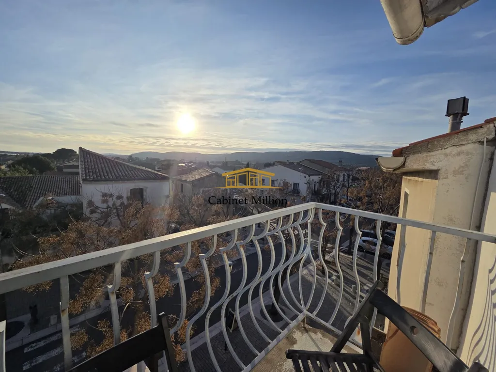 Balcone - Charming 2-Bed Flat with Balcony in Vic-la-Gardiole