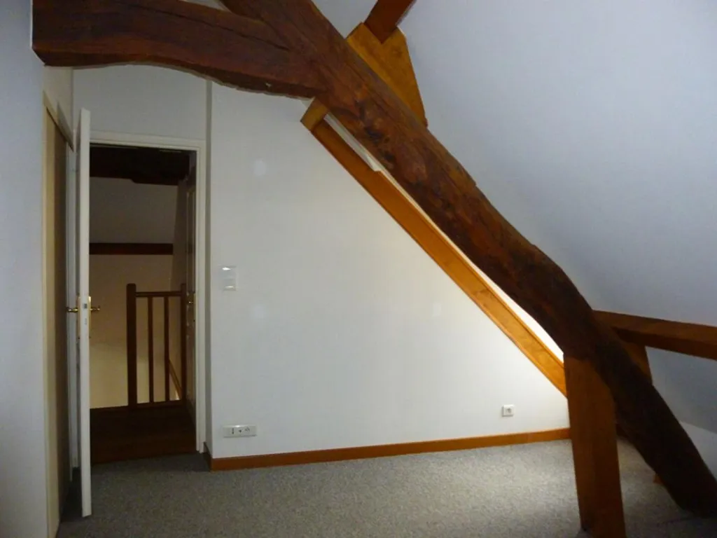 Pièces - Appartement Duplex 3 Pièces à Soissons
