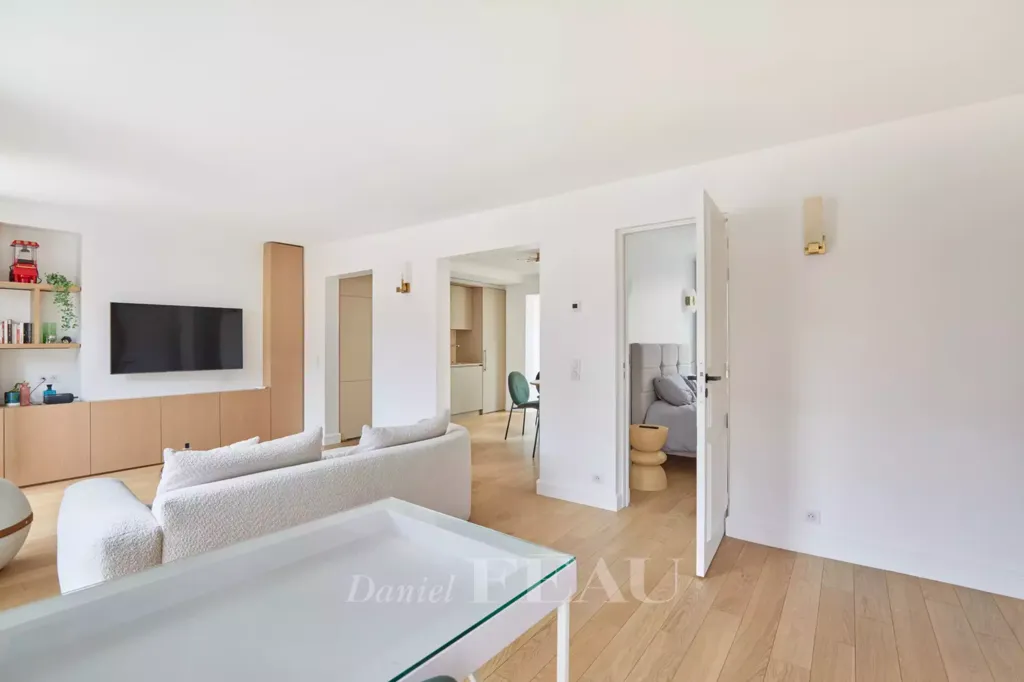 Séjour - Appartement Lumineux avec Balcon à Paris 2ème