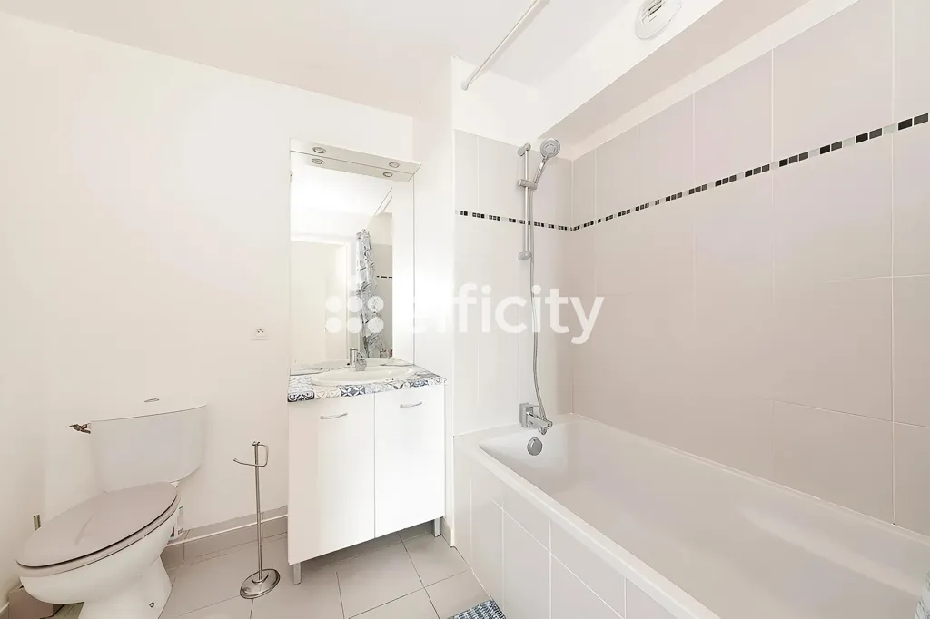 Salles de bain - Appartement avec Terrasse dans le Quartier Nouveau Saint-Roch à Montpellier