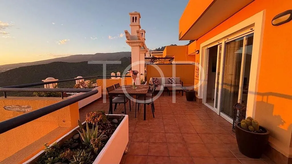 Terrass - Penthouse with Pool in Costa Adeje