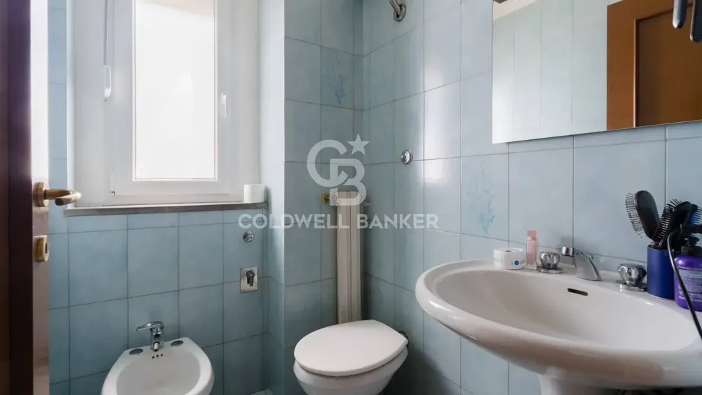 Bathrooms - Efficient Apartment with Triple Exposure in Bari