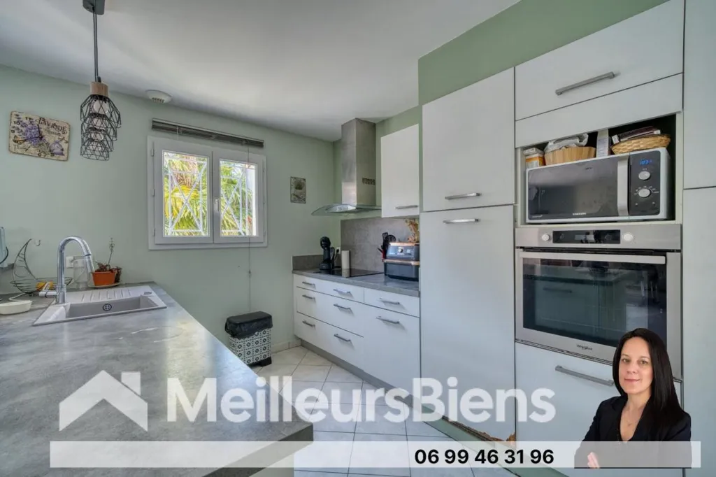 Cucina - Contemporary House with Garage near Jonzac